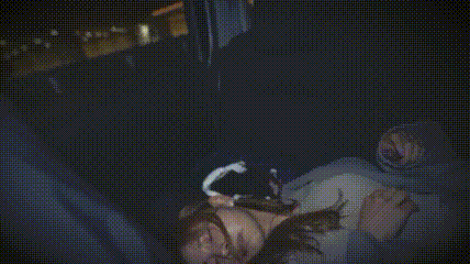 迷玩 捡尸喝的满脸绯红的漂亮大奶美女 皮肤超白 白虎鲍鱼超粉嫩 带回房间各种玩逼插嘴 被无套输出 内射